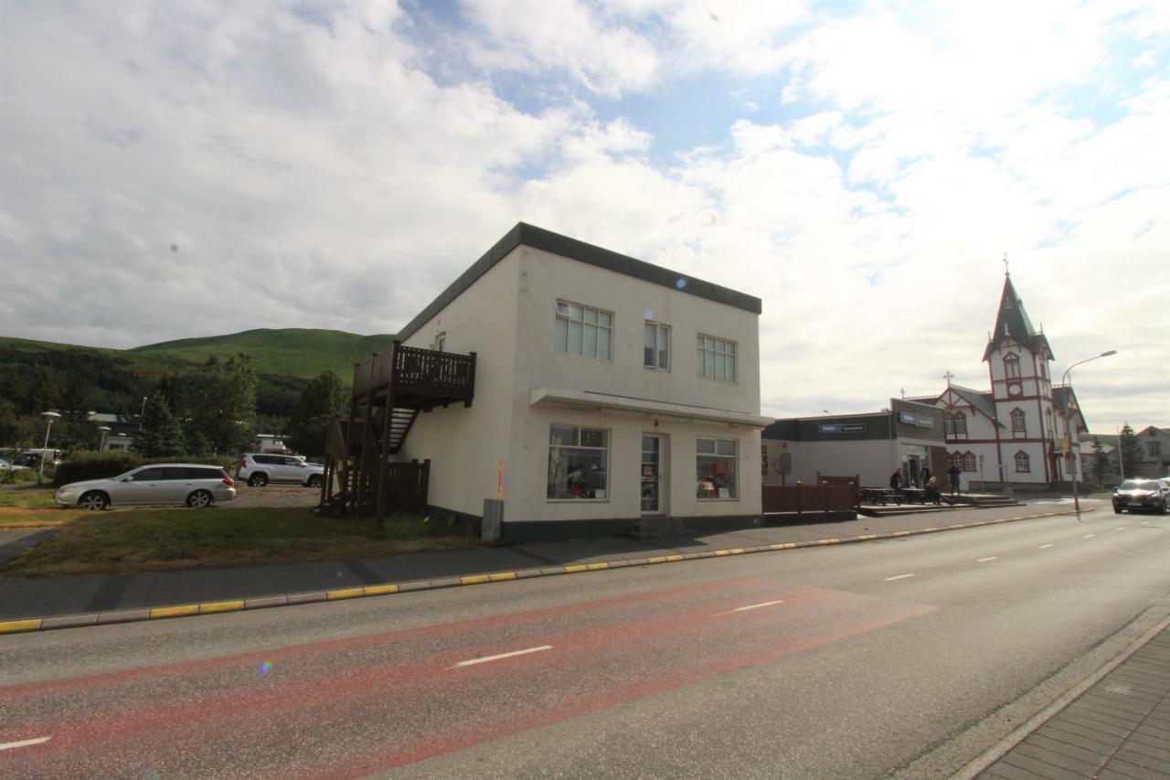 Husavik Apartments Экстерьер фото